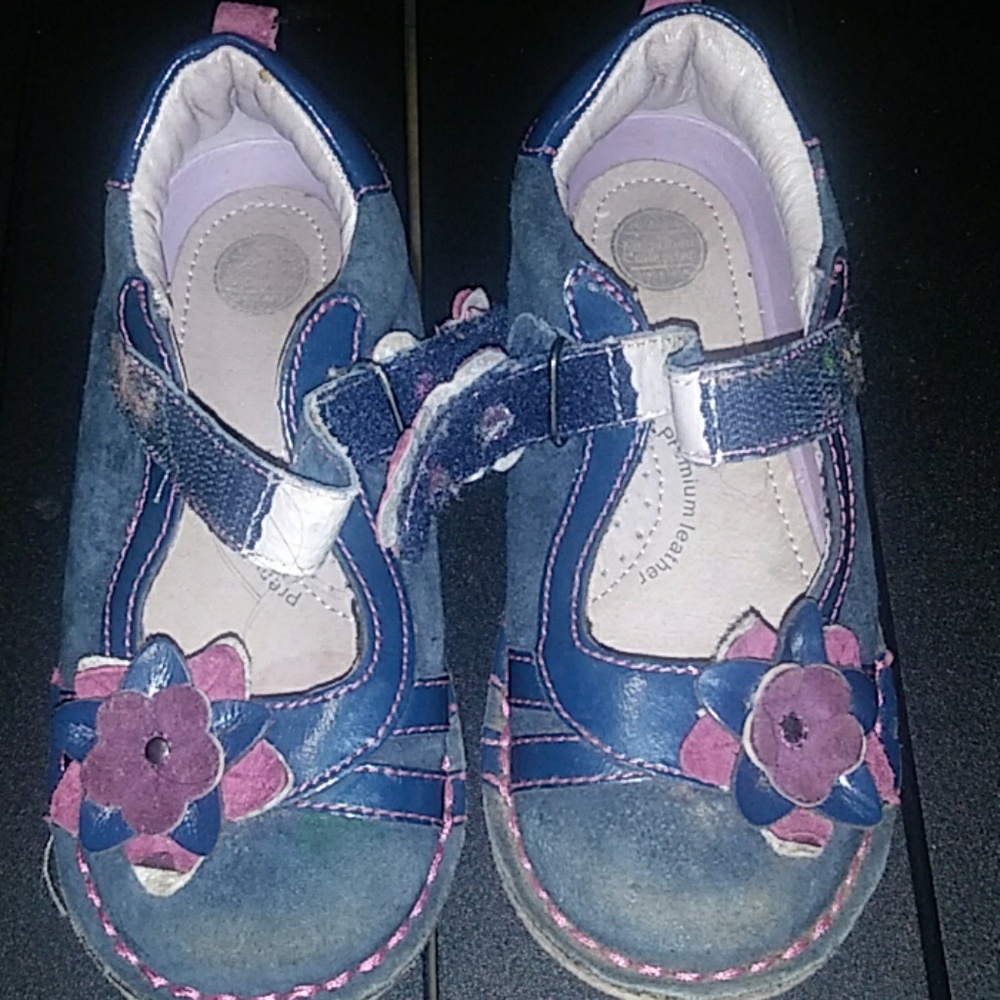 Kids shoes